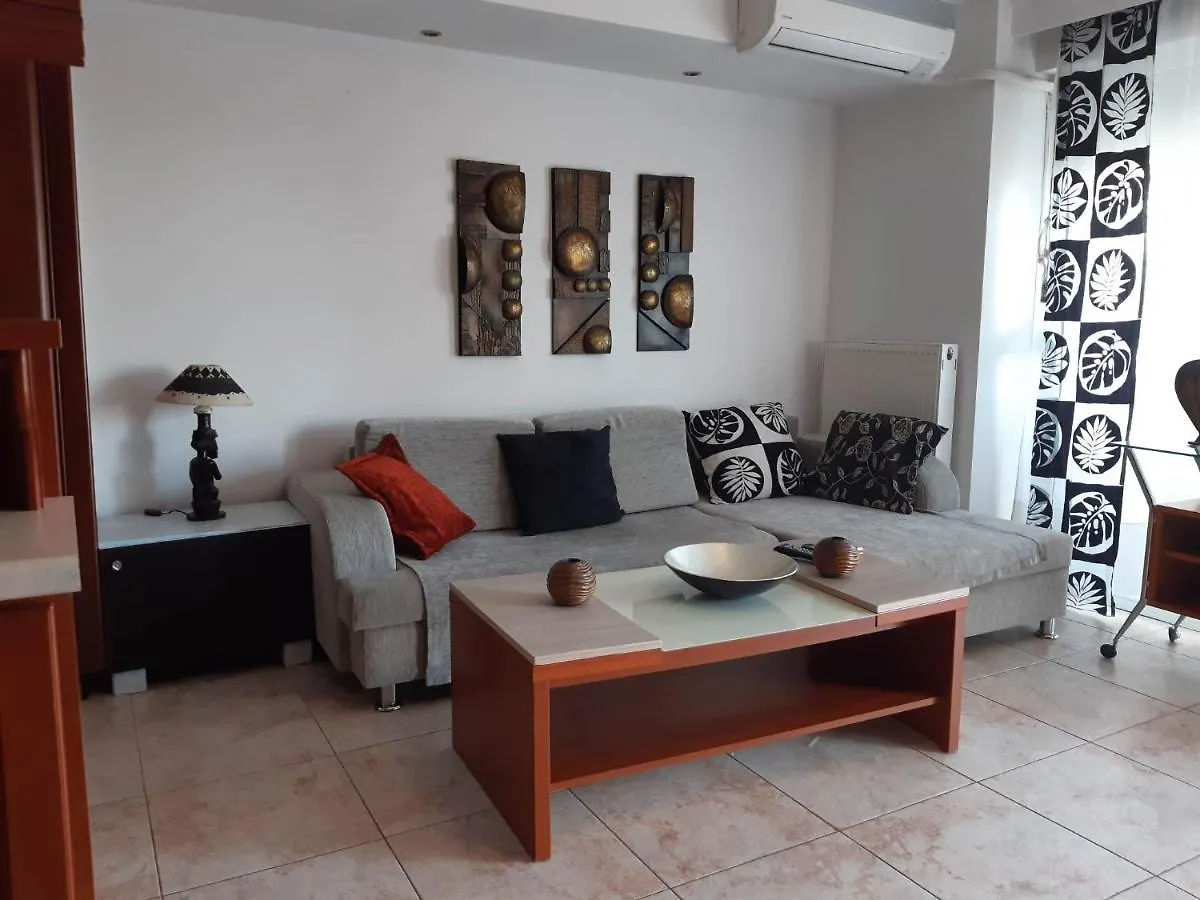 Eclectic Living {Free Parking} location